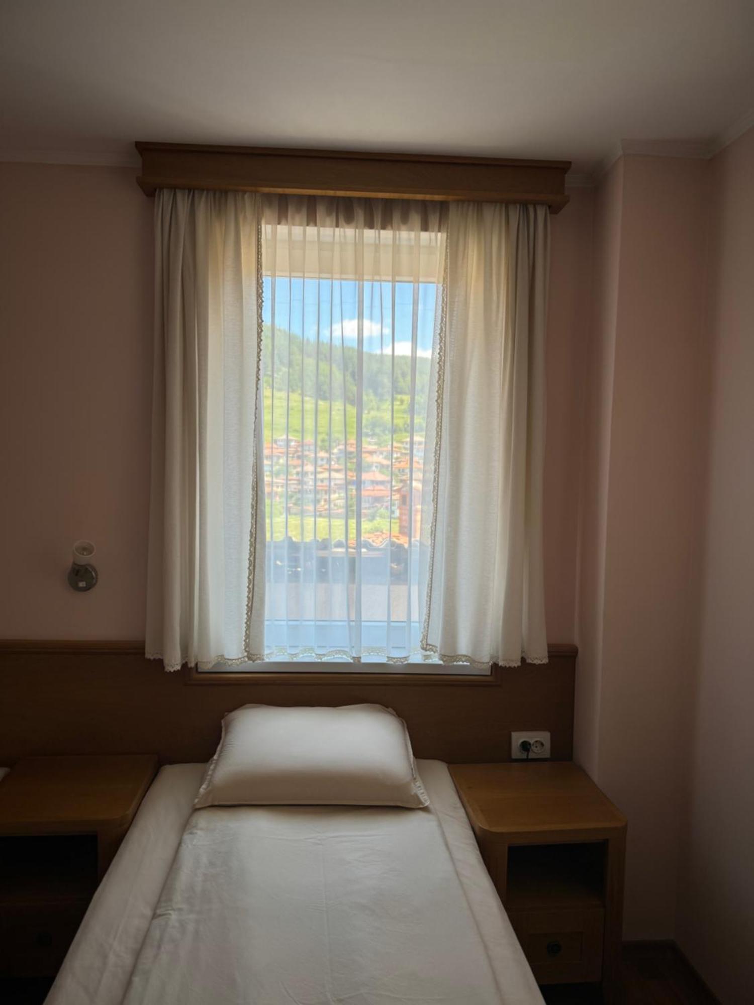 Guest House Roden Dom コプリフシティツァ エクステリア 写真